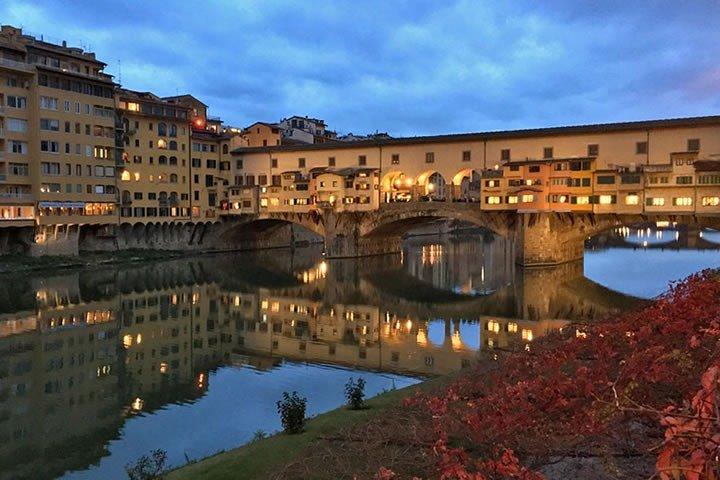 Private Transfer from Firenze (FLR) Airport to Lucca