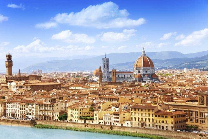 Private Transfer from Firenze (FLR) Airport to Lucca