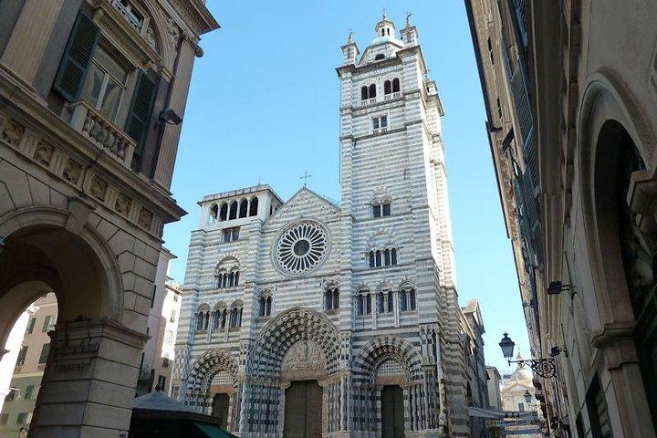 Genoa, private tour from Milan