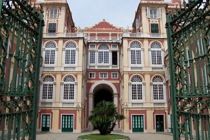 Genoa, private tour from Milan