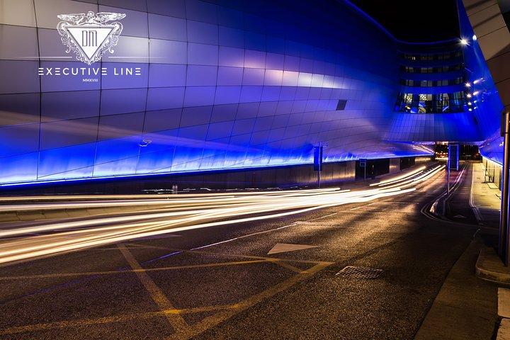 Dromoland Castle to Dublin Airport Premium Car Service