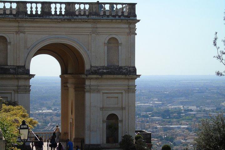 Villa d'Este and Villa Adriana from Rome Skip-The-Line Tickets Included