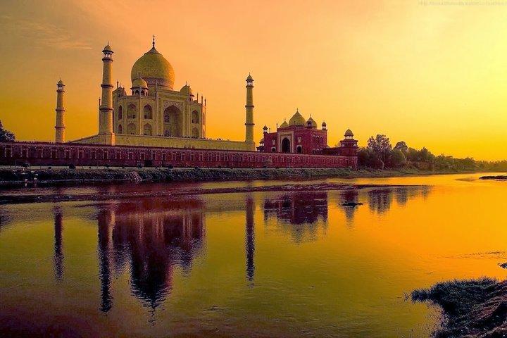2 Days: Overnight Guided Taj Mahal Agra Tour From Jaipur