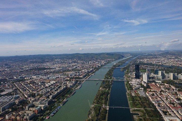 Vienna 40 Minutes Helicopter Tour for 2