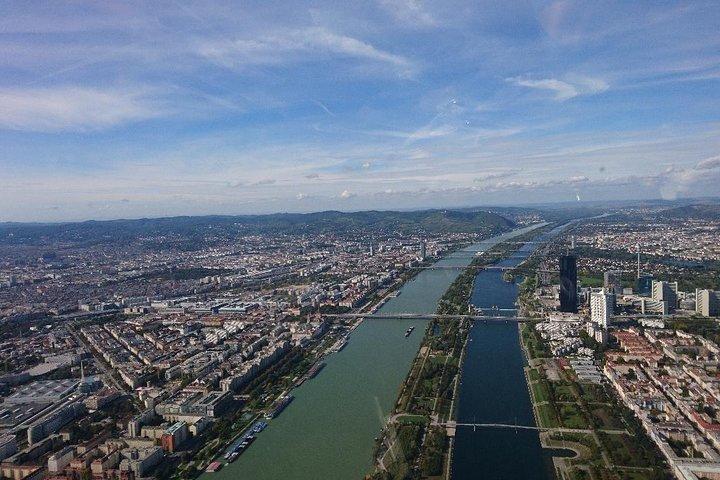 Vienna 40 Minutes Helicopter Tour for 4