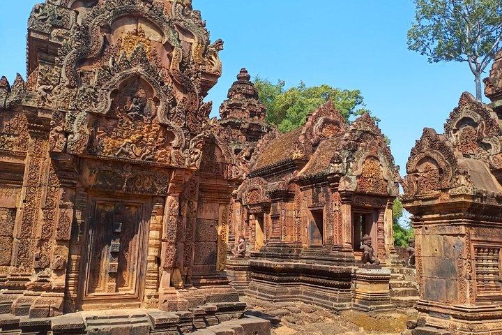 Private Two Day Tour to Temples with Sunset & Tonle Sap
