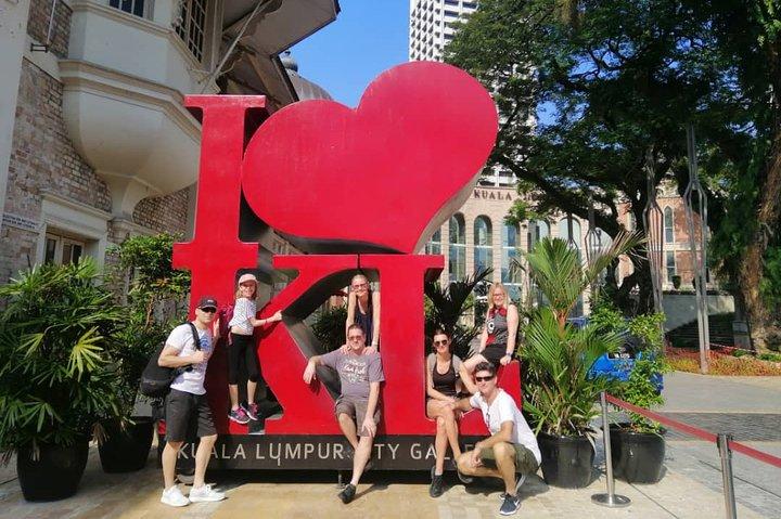 Kuala Lumpur Must-See Landmarks with Professional Tour Guide