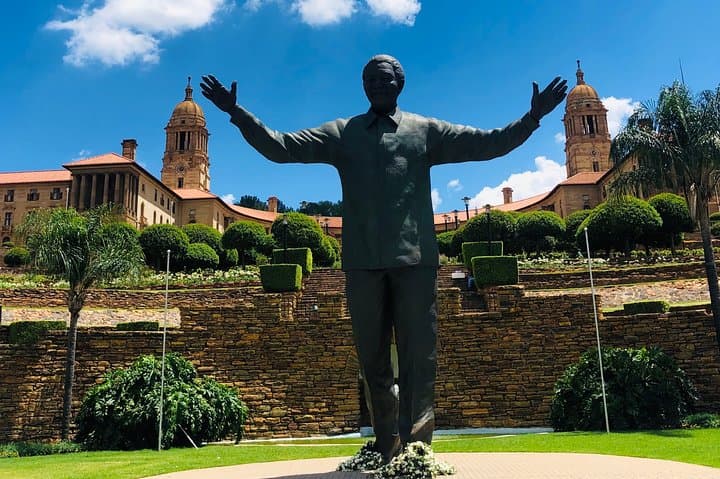 Cullinan Diamond Mine and Pretoria Gov Buildings Private Tour