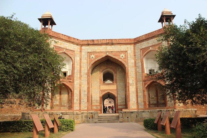 Humayun's Tomb tickets - Skip the line with Licensed Tour Guide