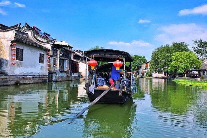 Fengjing and Xitang Water Town Private Day Tour from Shanghai