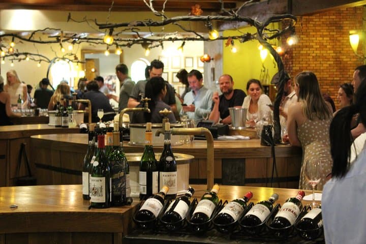 Visit Constantia Wineries Kirsternbosch Gardens from Cape Town