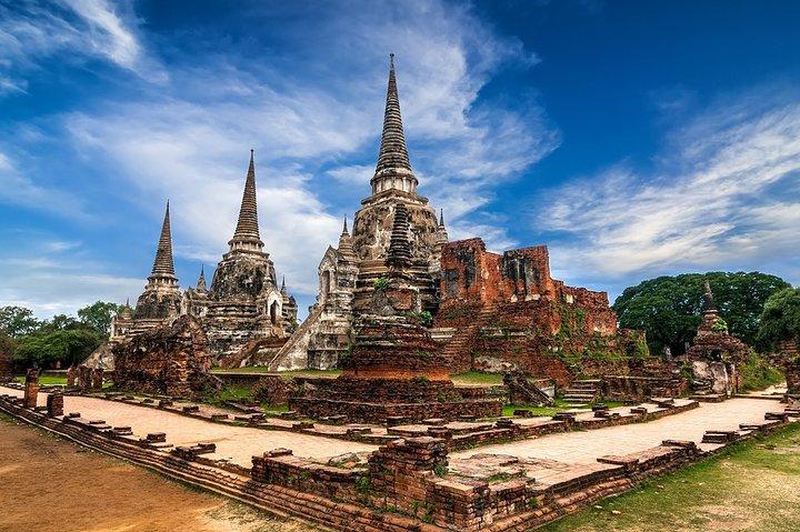 Ayutthaya UNESCO Temples Group Tour with Lunch