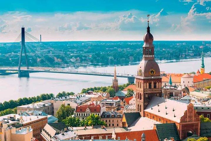 Old Town And Art Nouveau Walking Tour Of Riga