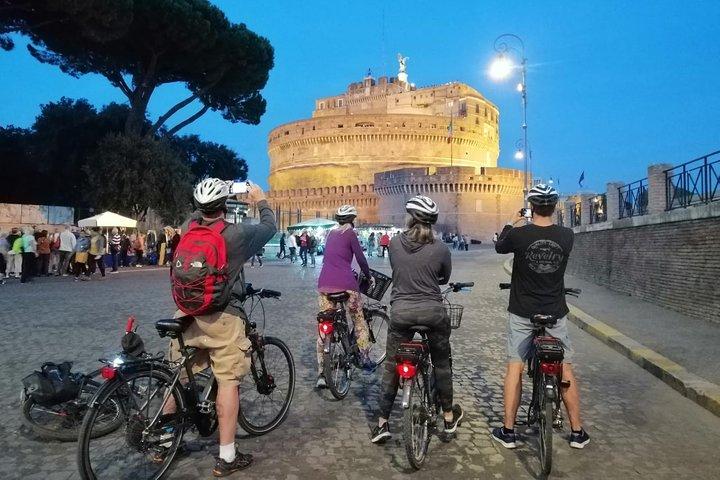 Rome: Guided Sunset E-Bike Tour – Historic Center