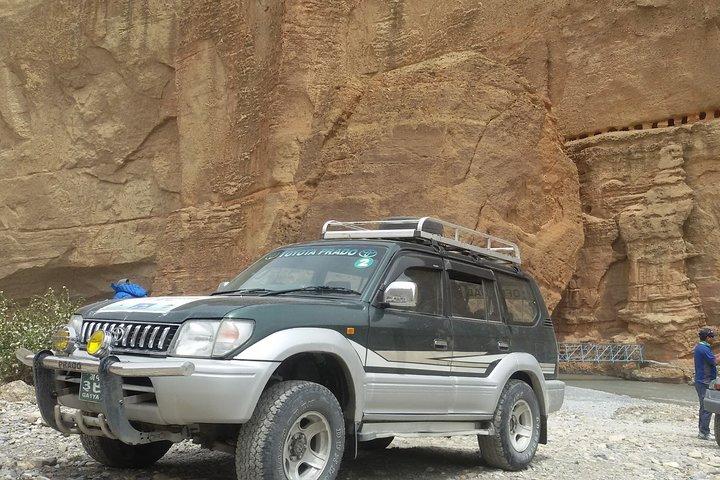 Jomsom Muktinath Tour by 4WD SUV 2 Days