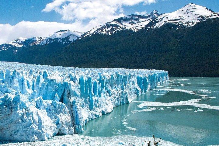 Full-Day Tour to Perito Moreno Glacier with optional Navigation