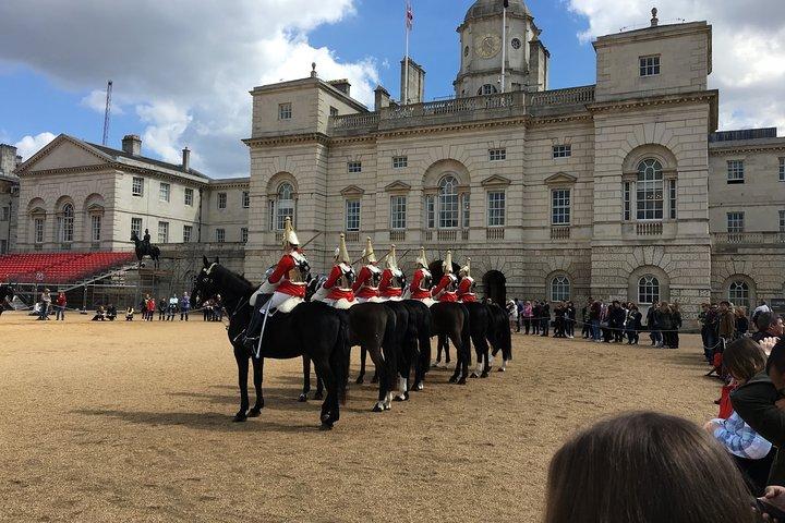Private Custom Walking Tour: Half Day Sightseeing Tour of London