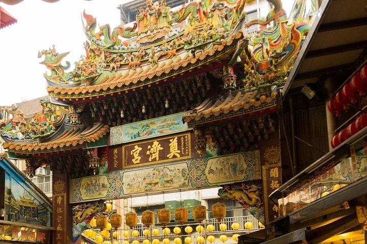 KL Evening Tour with Symphony Fountain Show & KL Tower Ticket SIC