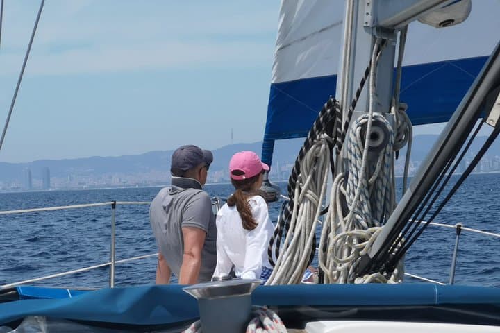 Authentic Barcelona Sailing Tour with Swim & Drinks