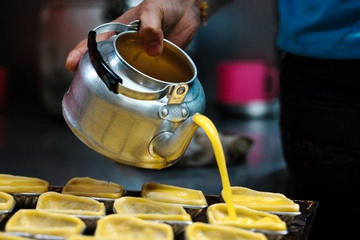 Michelin Premium Food Tour with Hawker Centre & Chinatown Tour