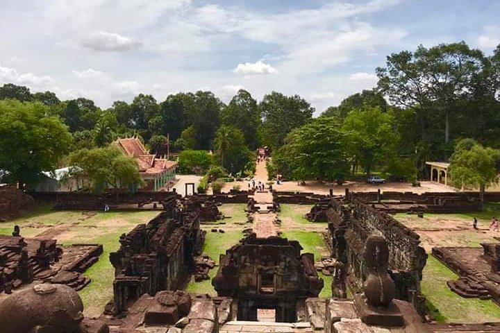 Half Day Private Tour: Rolous Group ( Bakong, Preah Ko & Lolei )