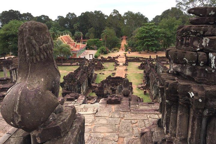 Half Day Private Tour: Rolous Group ( Bakong, Preah Ko & Lolei )