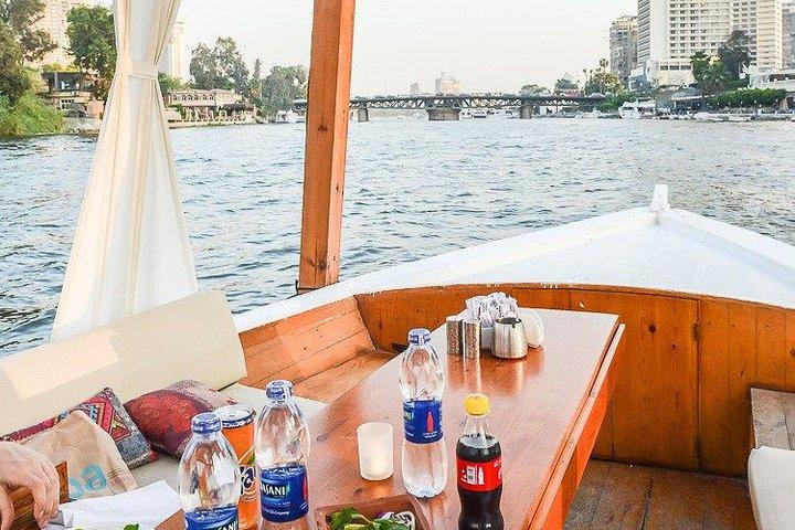 Pyramids Tour and lunch at Cafelluca