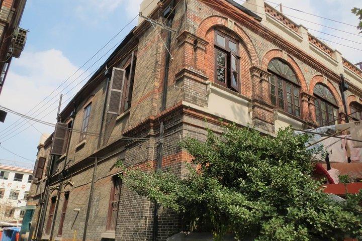 Jewish History & Sites in Shanghai & Duolun Culture Street Half Day Private Tour