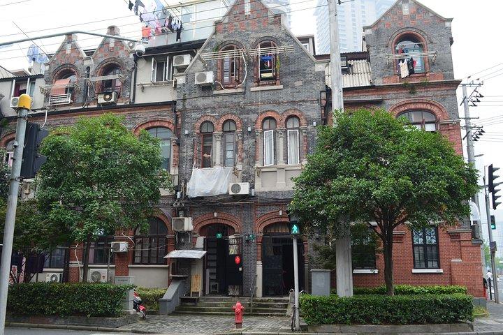 Jewish History & Sites in Shanghai & Duolun Culture Street Half Day Private Tour