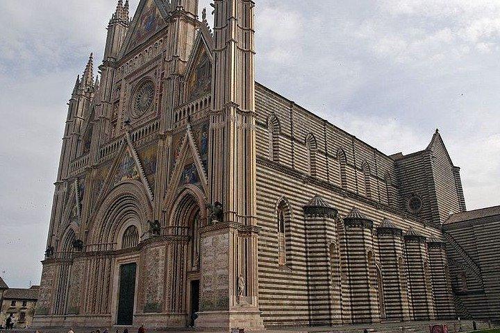 Orvieto and Civita di Bagnoregio from Rome Private Day Tour