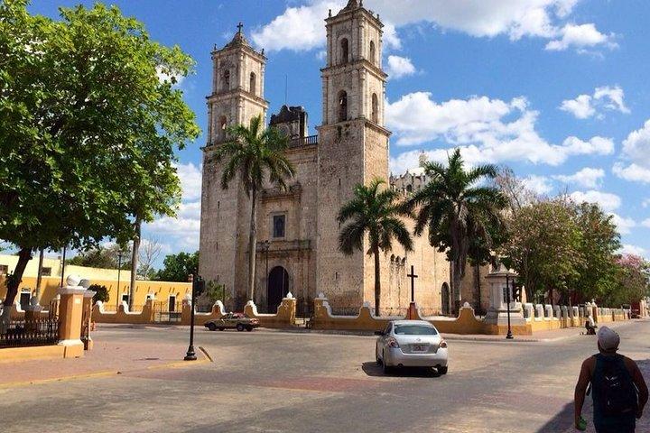 Chichen Itza Deluxe Tour! Mayan Adventure with Transportation