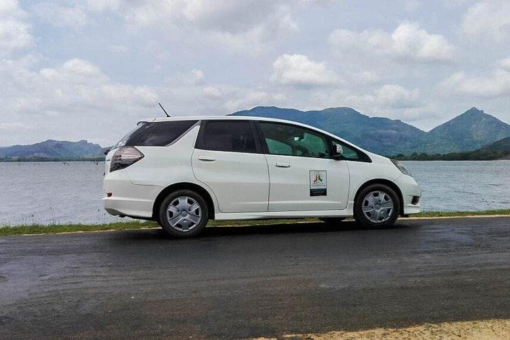 Rekawa City to Colombo (CMB) Airport Private Transfer