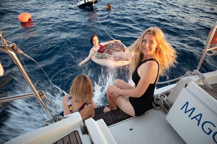 Barcelona Private Sailing Cruise with Drinks & Snacks