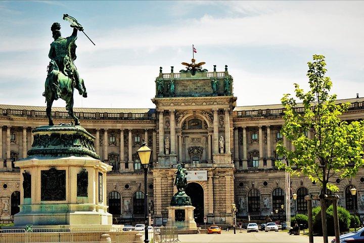 Private Vienna Driving Tour — Half Day Highlights & Photo Stops