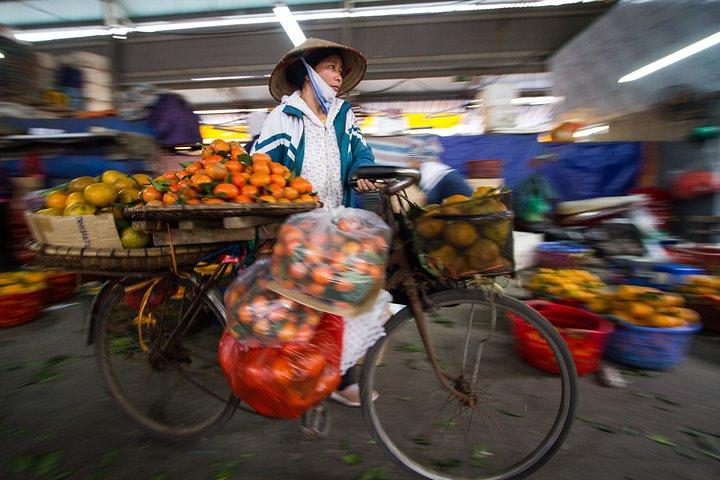 Hanoi by dawn Photo Tour