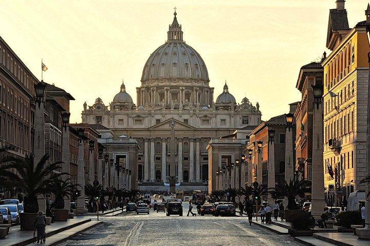 Rome Four Basilicas Private Day Tour with Lunch and Transport