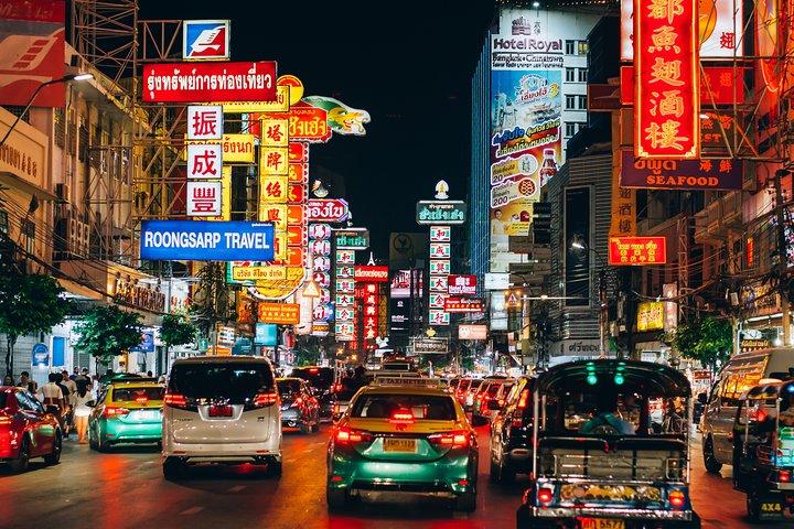 Bangkok Experience Under Moonshine by Tuk Tuk