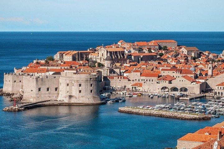Dubrovnik Private walking tour of the Old Town w/ cruise transfer