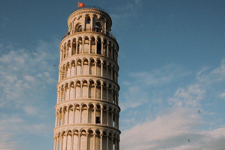 PISA HALF-DAY: from Florence by minivan with Leaning Tower ticket