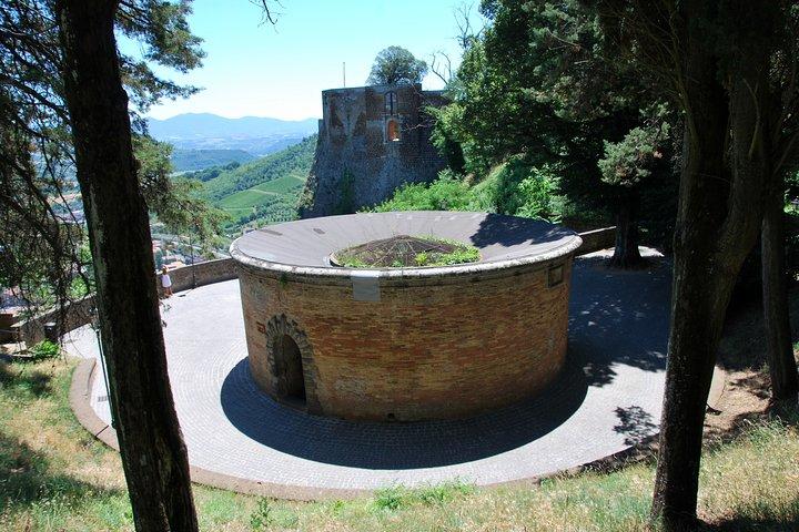PRIVATE TRANSFER from Florence to Rome with stops in Orvieto & Civita Bagnoregio