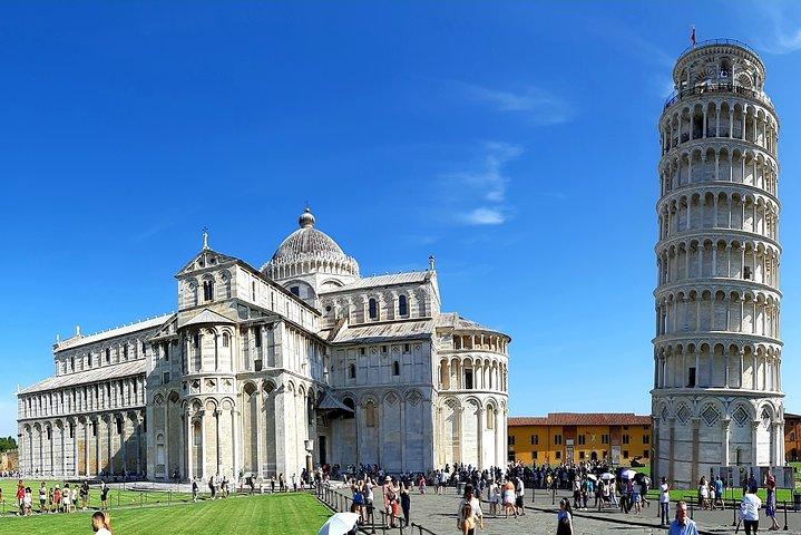 PRIVATE TRANSFER from Florence to Cinque Terre with stop in Pisa (2 hrs)
