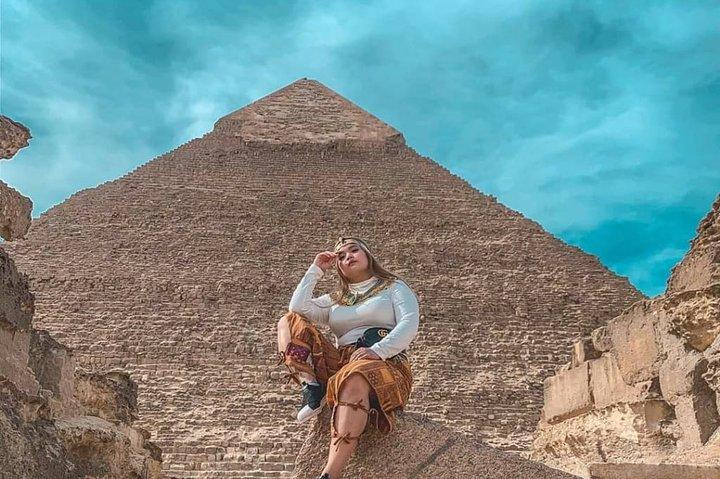 A Royal Expedition to Giza Pyramids, Sakkara & Dahshur
