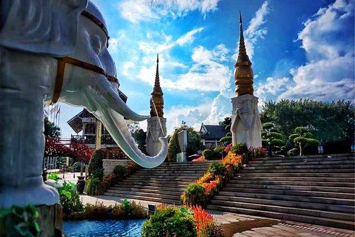 Shenzhen Private Flexible Day Tour with Guide and Driver Service