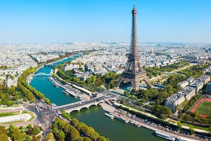 Private One-Way Transfer: City of Paris
