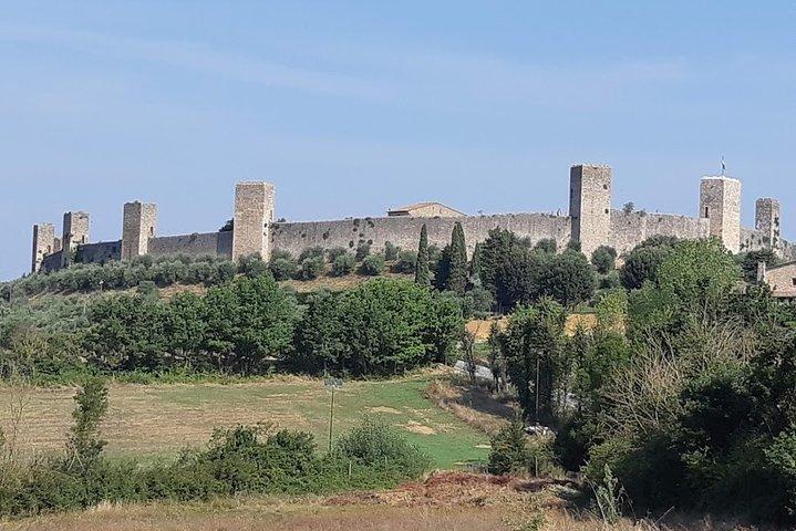 PRIVATE TRANSFER from Florence to Siena with stop in S Gimignano & Monteriggioni