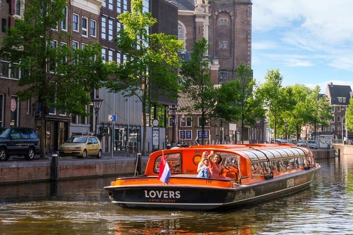 Rijksmuseum Amsterdam Ticket and Canal Cruise with Audio Guide