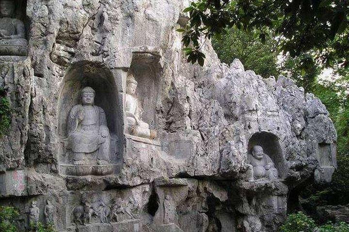Hangzhou Private Day Tour with West Lake, Tea Village, Lingyin Temple and More