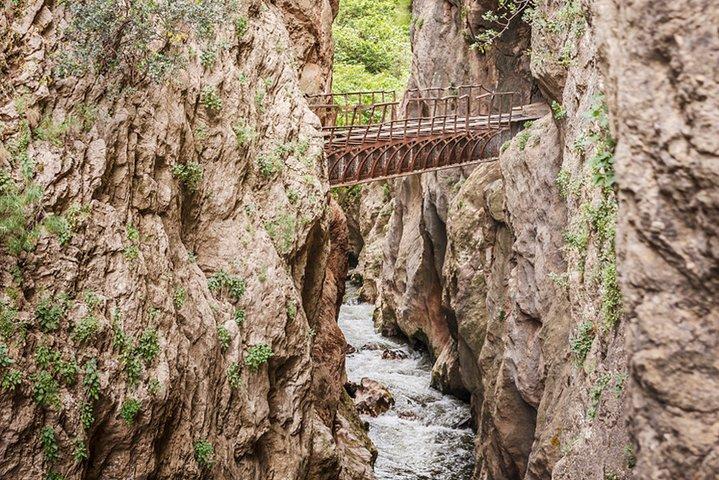 Kalavryta and Cave of Lakes Full Day Tour