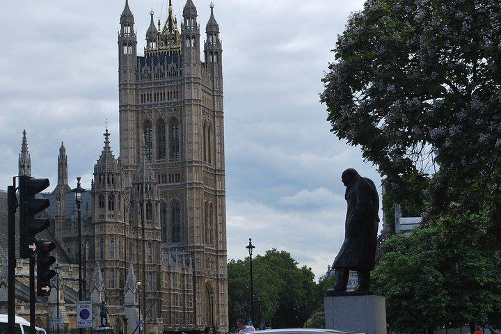 London: Royal London & Windsor Castle by Train Tour