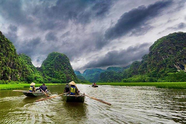 1-day Van Long Natural Reserve and Hoa Lu ancient town in Ninh Binh
